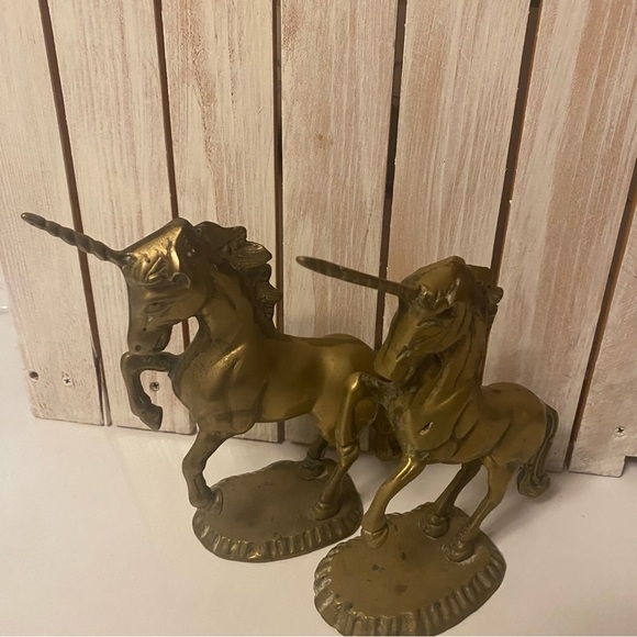 Two Vintage Brass Unicorn Freestanding Figurines Paperweights - Picture 5 of 5